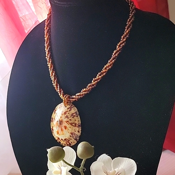 Necklace - Picture 3 of 6